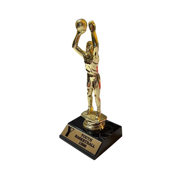 Trophy boys youth basketball - Picture 3 of 16